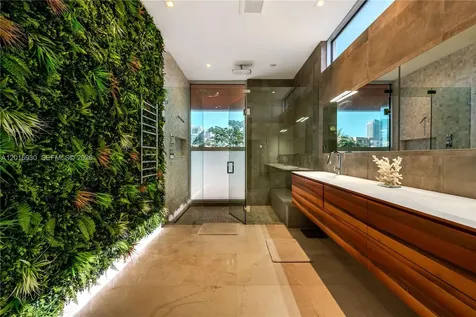 400 Tamarind Drive Hallandale Beach FL 33009