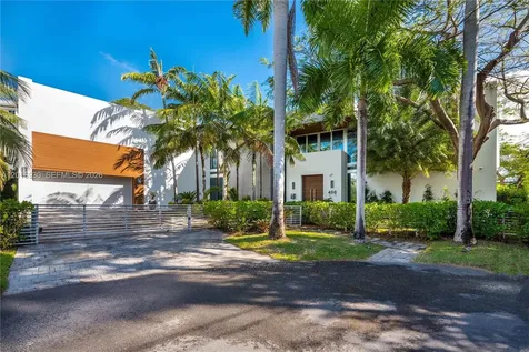 400 Tamarind Drive Hallandale Beach FL 33009