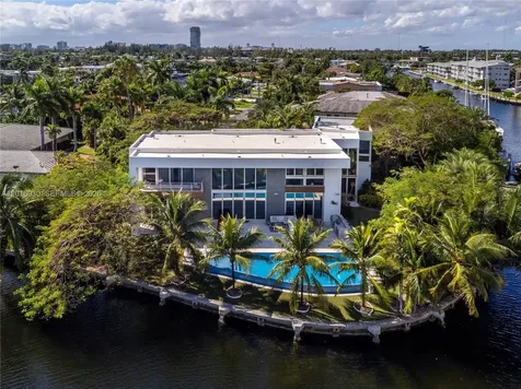 400 Tamarind Drive Hallandale Beach FL 33009