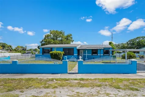 2400 NW 181st Terrace Miami Gardens FL 33056