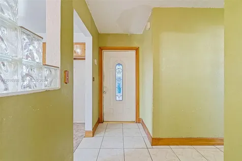 2400 NW 181st Terrace Miami Gardens FL 33056