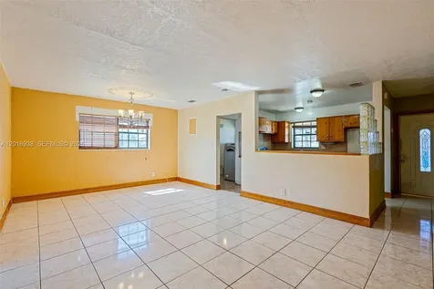 2400 NW 181st Terrace Miami Gardens FL 33056
