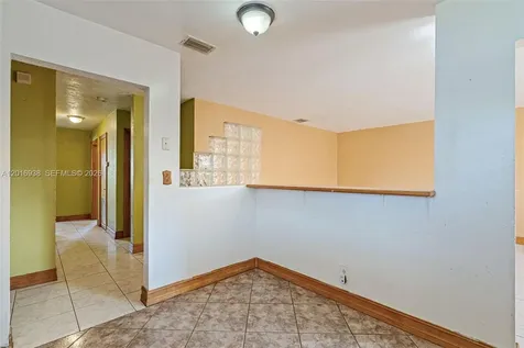 2400 NW 181st Terrace Miami Gardens FL 33056