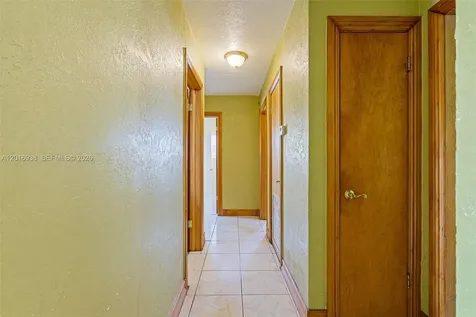 2400 NW 181st Terrace Miami Gardens FL 33056