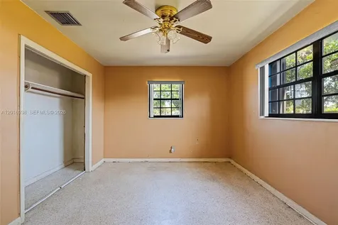 2400 NW 181st Terrace Miami Gardens FL 33056