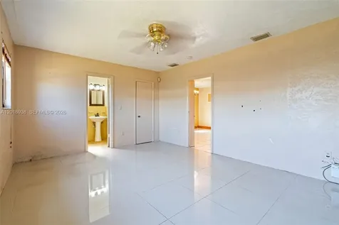 2400 NW 181st Terrace Miami Gardens FL 33056