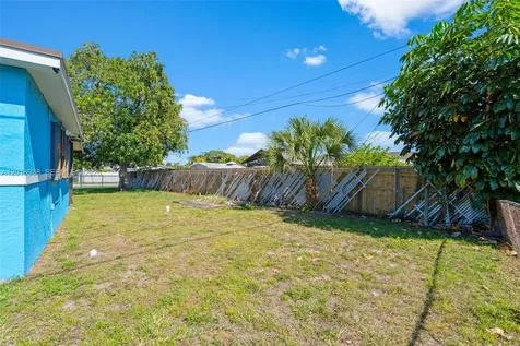 2400 NW 181st Terrace Miami Gardens FL 33056