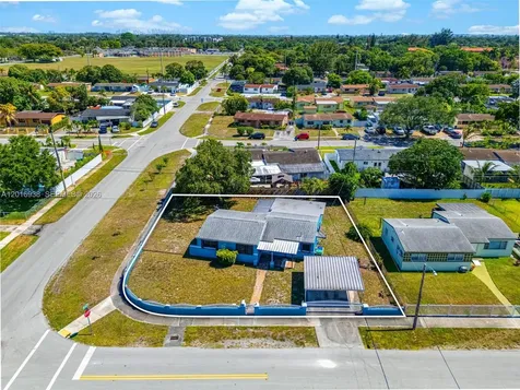 2400 NW 181st Terrace Miami Gardens FL 33056