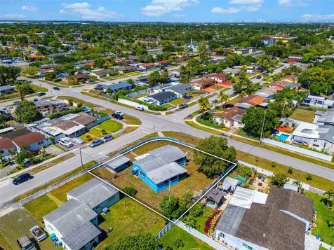 2400 NW 181st Terrace Miami Gardens FL 33056