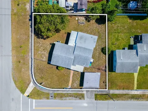 2400 NW 181st Terrace Miami Gardens FL 33056