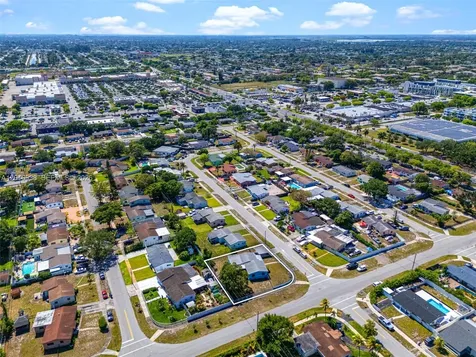2400 NW 181st Terrace Miami Gardens FL 33056