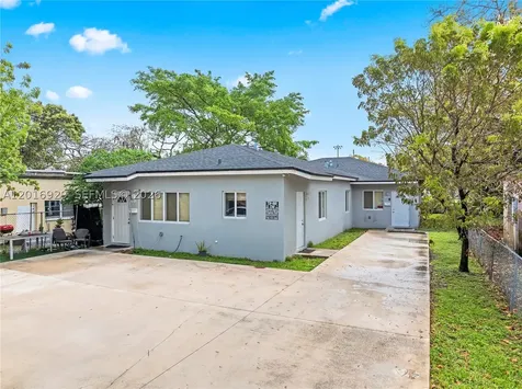 4719 NW 15th Court Miami FL 33142