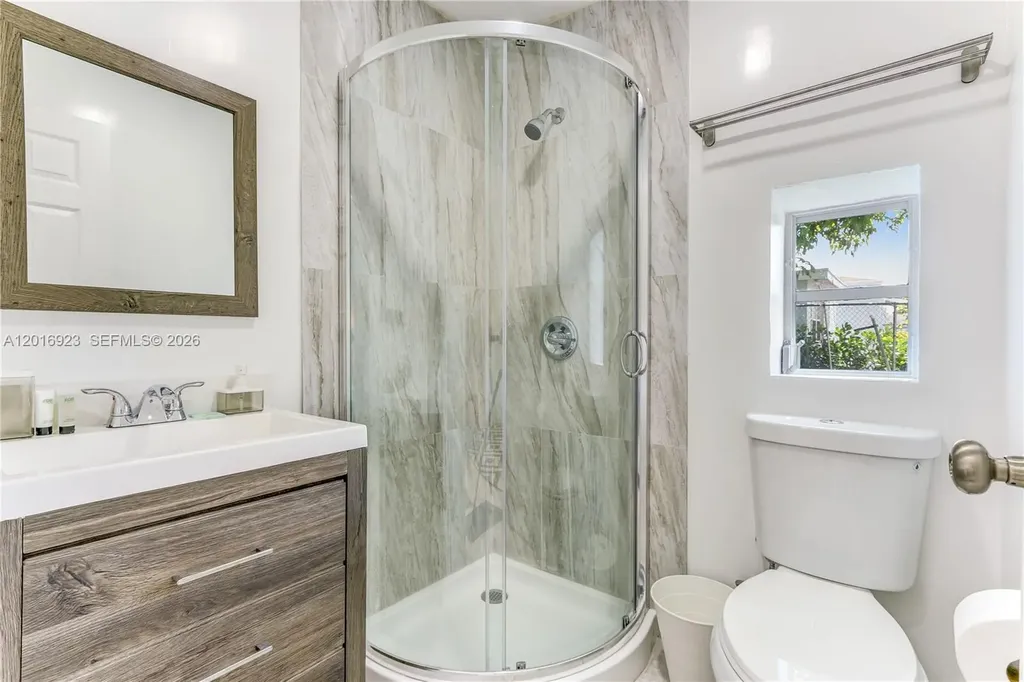 427 S 24th Avenue Hollywood FL 33020