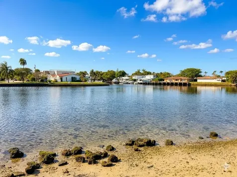 1881 Middle River Drive Fort Lauderdale FL 33305