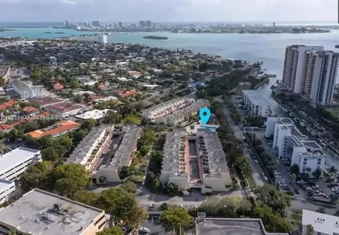 1701 NE 115th Street Miami FL 33181