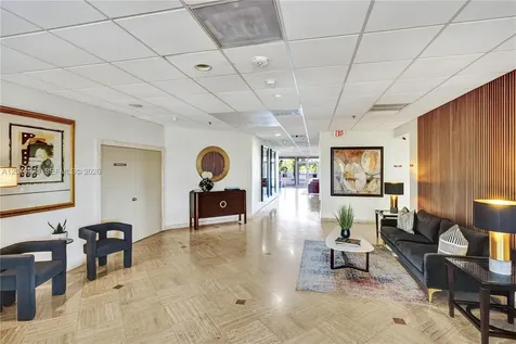 6422 Collins Avenue Miami Beach FL 33141