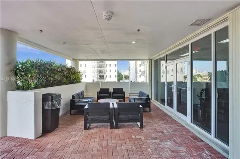 6422 Collins Avenue Miami Beach FL 33141