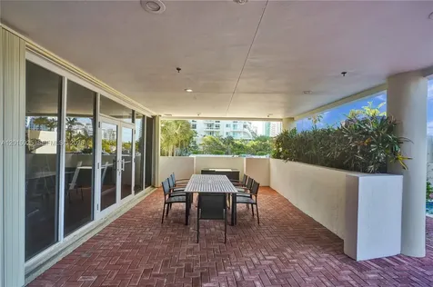 6422 Collins Avenue Miami Beach FL 33141