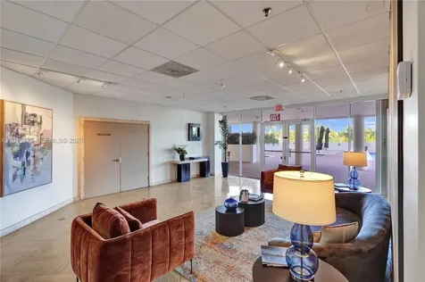 6422 Collins Avenue Miami Beach FL 33141