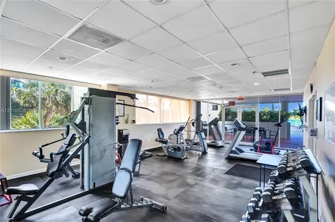 6422 Collins Avenue Miami Beach FL 33141