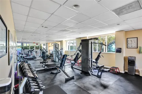 6422 Collins Avenue Miami Beach FL 33141