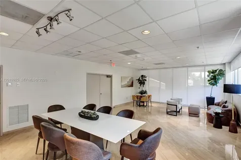 6422 Collins Avenue Miami Beach FL 33141