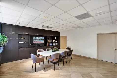 6422 Collins Avenue Miami Beach FL 33141