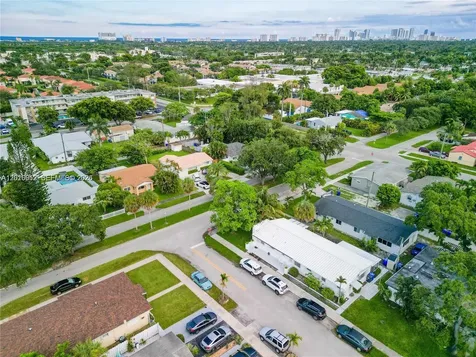 1716 N 16th Court Hollywood FL 33020