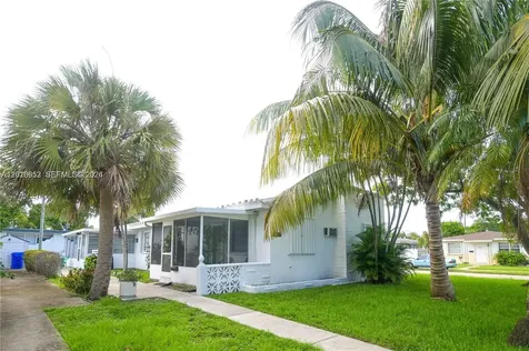 1716 N 16th Court Hollywood FL 33020