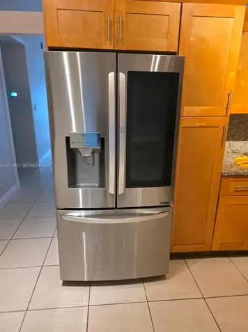 7692 NW 178th Terrace Hialeah FL 33015
