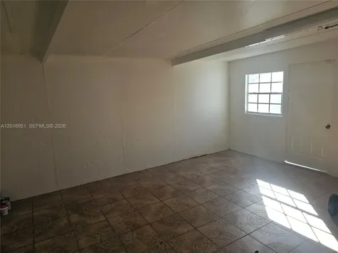 7692 NW 178th Terrace Hialeah FL 33015