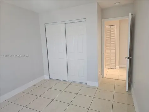 7692 NW 178th Terrace Hialeah FL 33015