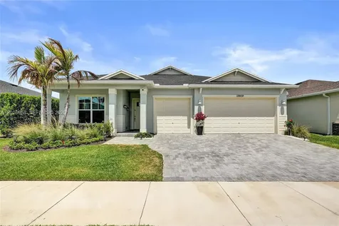 13909 SE Riversway Street Port St. Lucie FL 34984