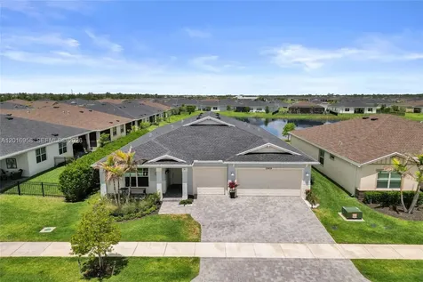 13909 SE Riversway Street Port St. Lucie FL 34984