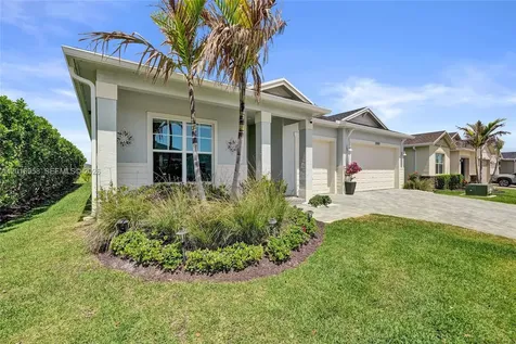 13909 SE Riversway Street Port St. Lucie FL 34984