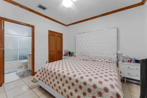 12266 SW 215th Terrace Miami FL 33177