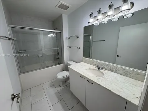 133 NE 2nd Avenue Miami FL 33132
