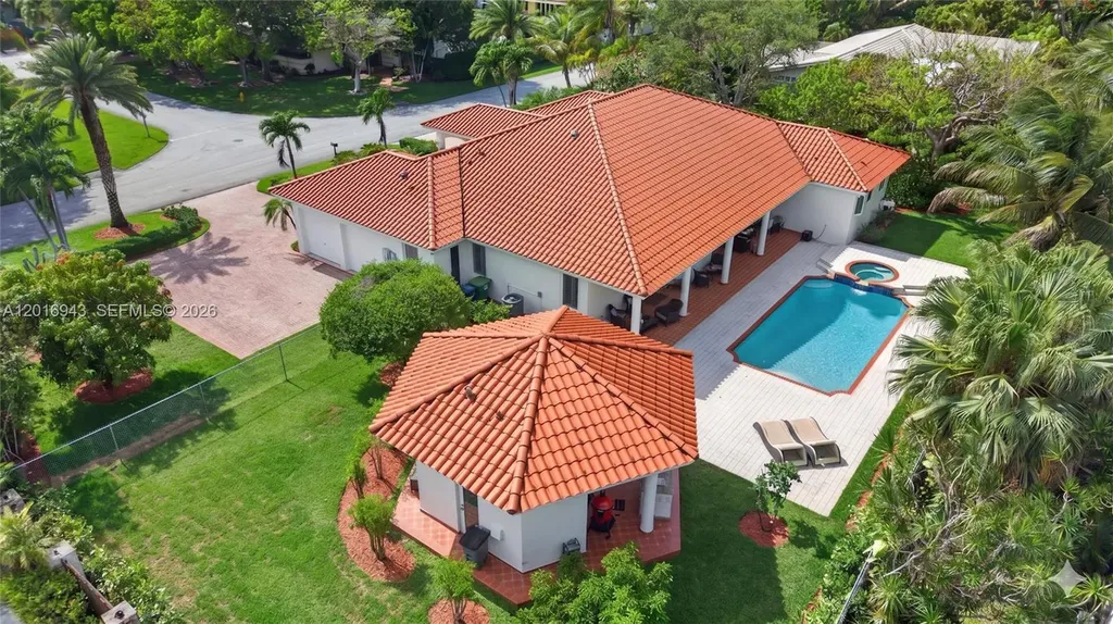 18461 SW 83rd Avenue Cutler Bay FL 33157