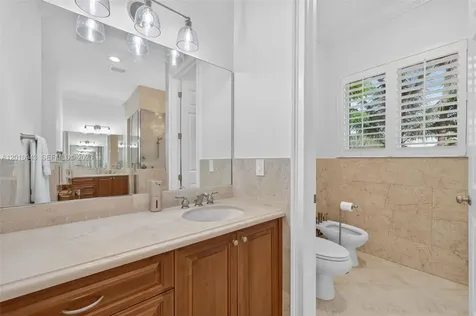 18461 SW 83rd Avenue Cutler Bay FL 33157