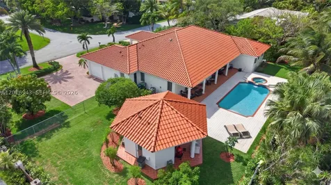 18461 SW 83rd Avenue Cutler Bay FL 33157