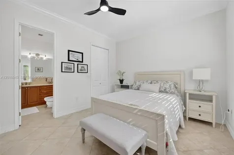 18461 SW 83rd Avenue Cutler Bay FL 33157
