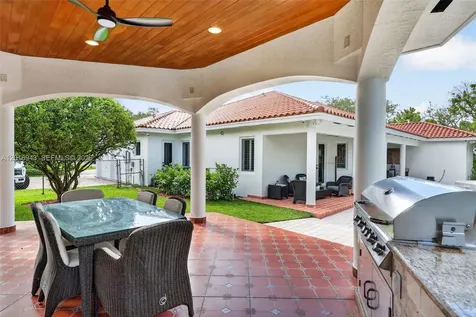18461 SW 83rd Avenue Cutler Bay FL 33157