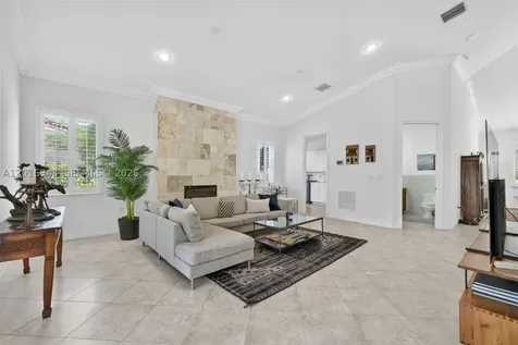 18461 SW 83rd Avenue Cutler Bay FL 33157