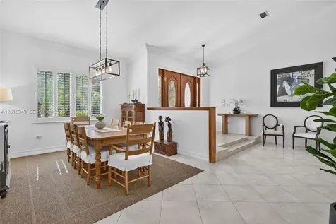 18461 SW 83rd Avenue Cutler Bay FL 33157