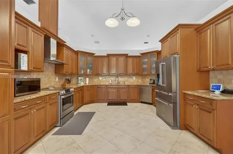 18461 SW 83rd Avenue Cutler Bay FL 33157