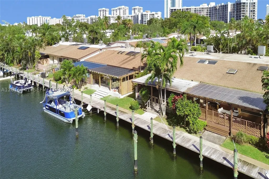 2619 S Parkview Drive Hallandale Beach FL 33009