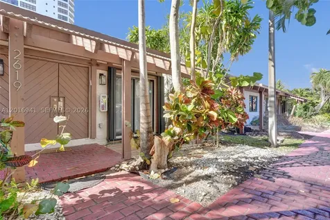2619 S Parkview Drive Hallandale Beach FL 33009