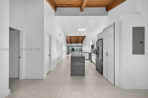 2619 S Parkview Drive Hallandale Beach FL 33009