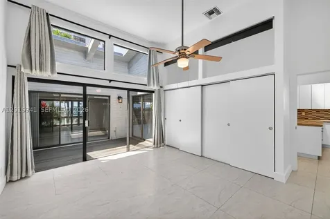 2619 S Parkview Drive Hallandale Beach FL 33009
