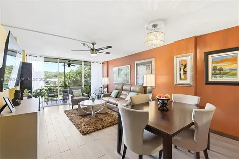 111 Royal Park Drive Oakland Park FL 33309